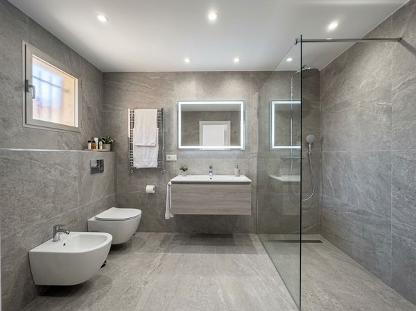 Baño reformado moderno — resultado final